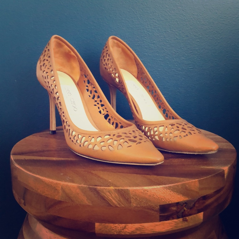 Practically new Jimmy Choo pumps in size 39